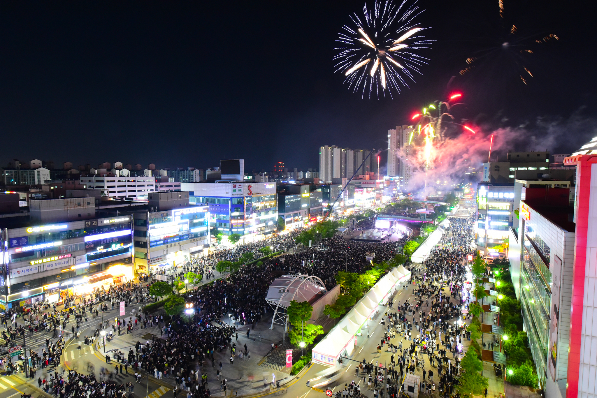 제19회 안산국제거리극축제, 궂은 날씨에도 34만9천명 찾아 성황리 마무리