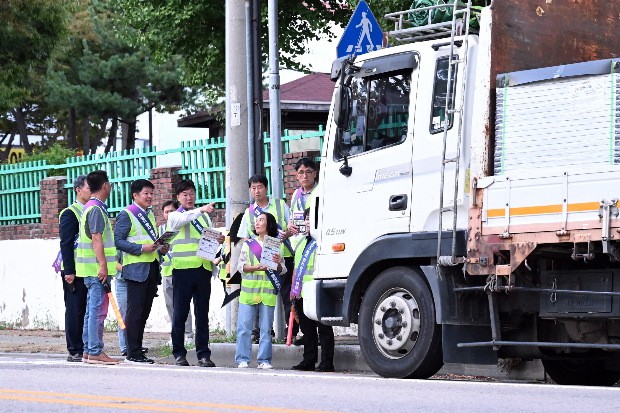안산시, 대형 車 임시주차장 조성 마쳐… 불법주차 근절 총력전
