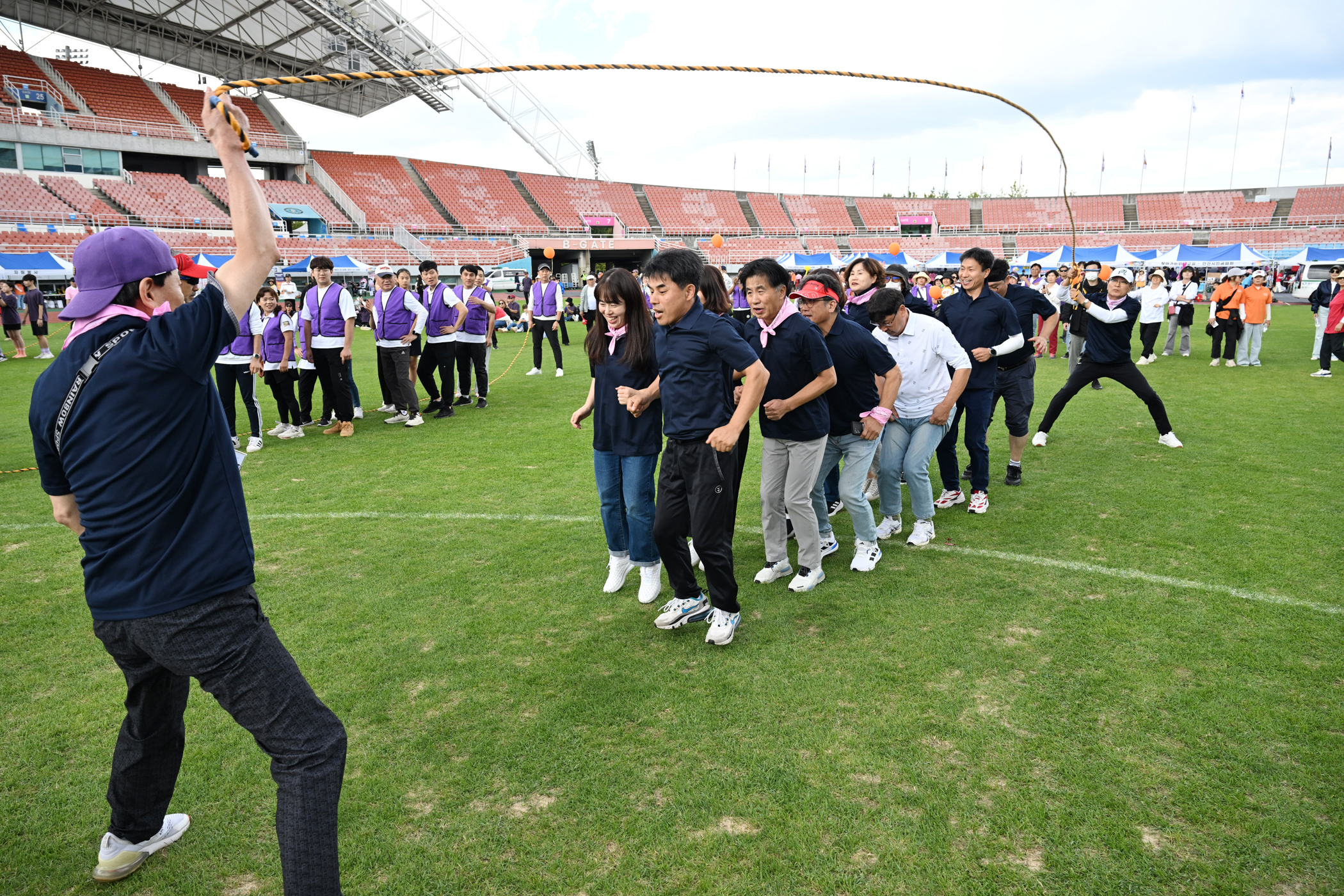 안산페스타의 화려한 시작… 제39회 안산시민의 날 기념 체육대회 열려