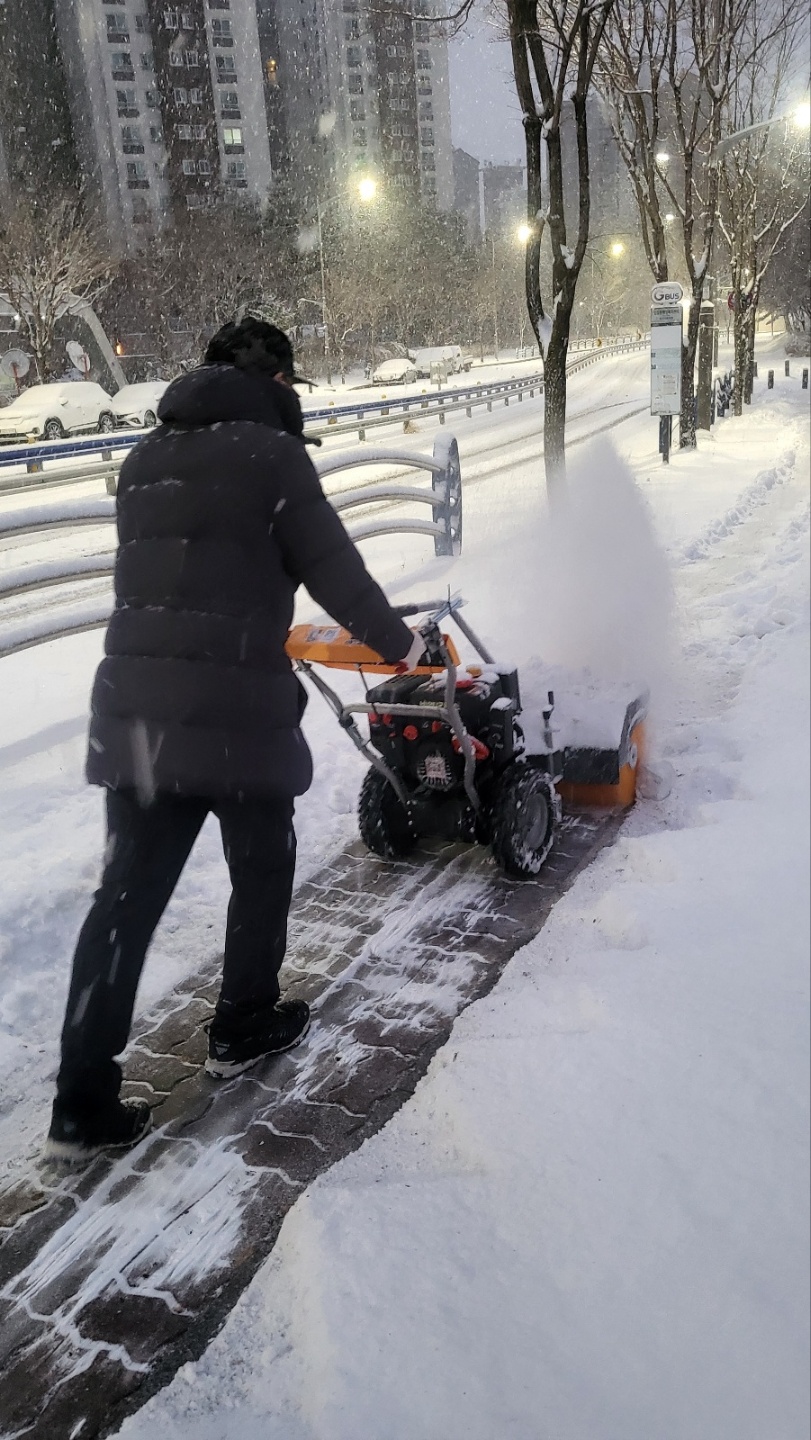 설 연휴 반납한 안산시, 제설작업 총력전 나서