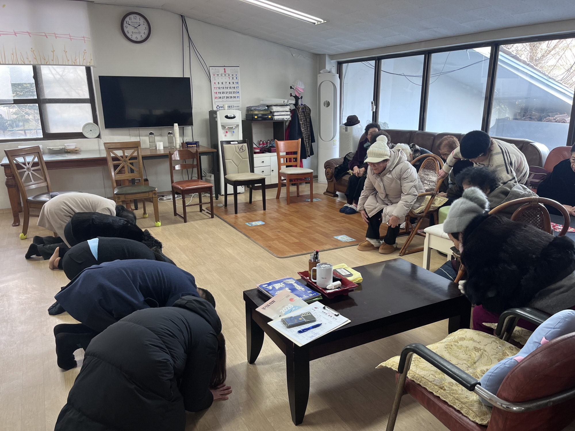 안산시 성포동, 경로당에 새해맞이 인사 전달