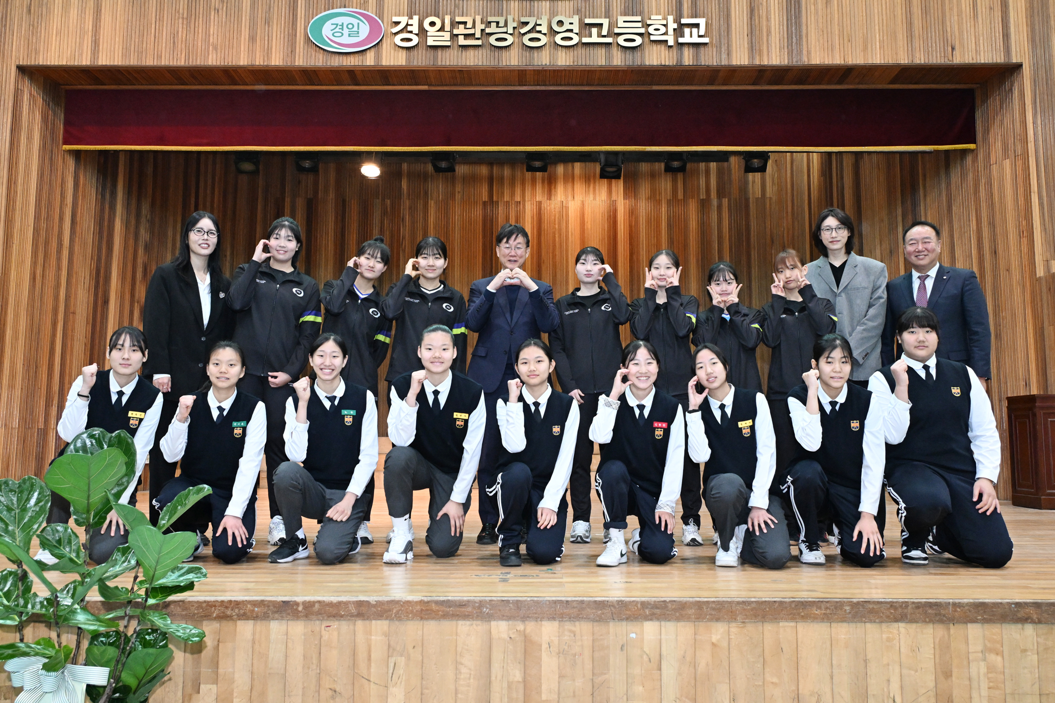 안산시, 경일고 여자배구부 창단 지원… 학교체육 활성화 기대 