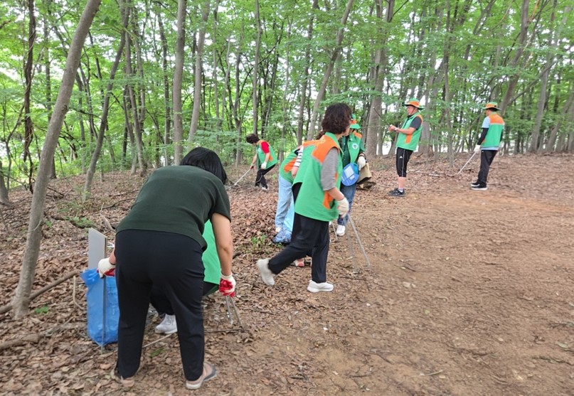 안산시 와동 자율방재단, 봉황산 주변 환경정화 활동