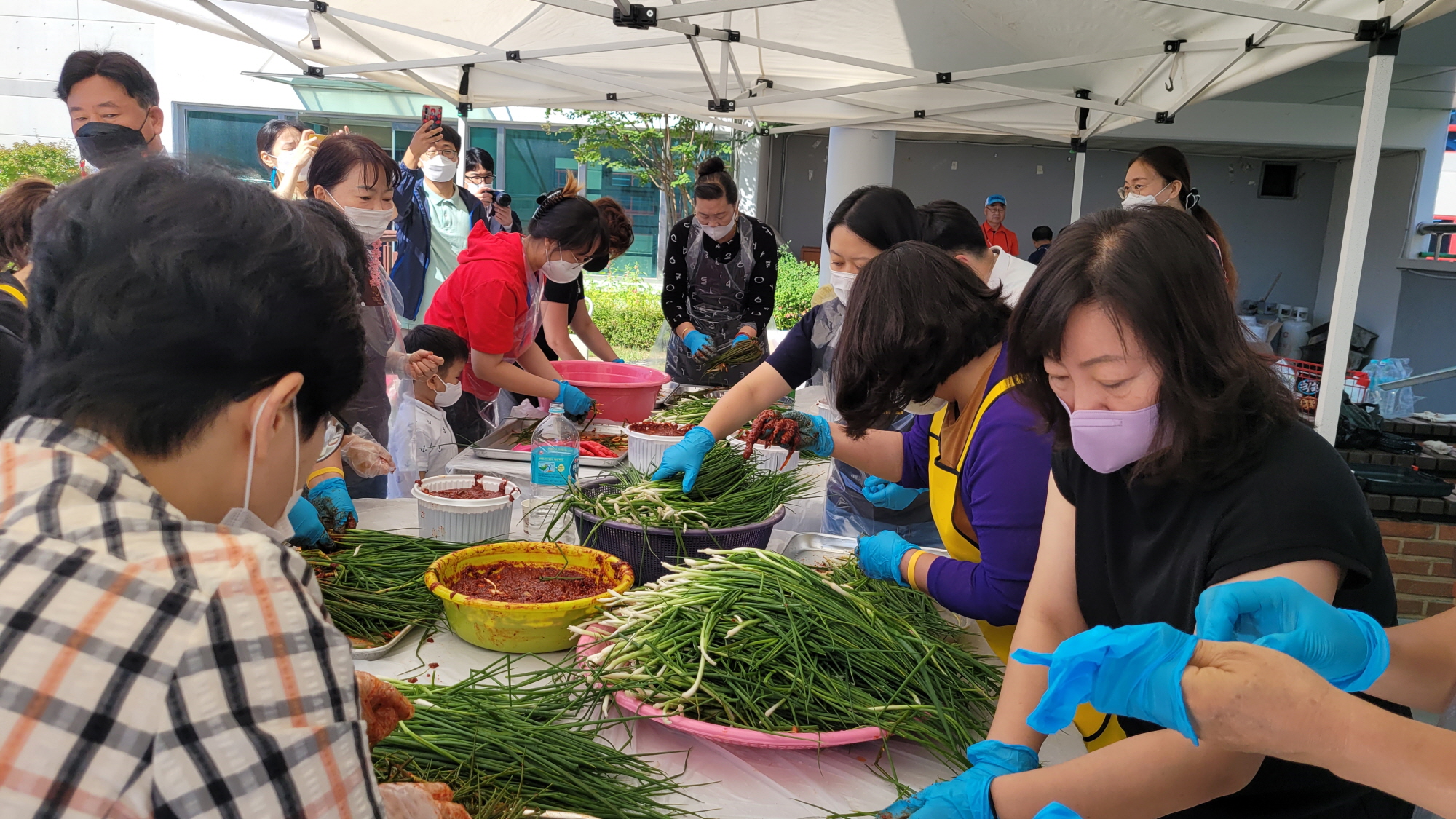 안산시 초지동 ‘초지일관 초지사랑’, 이웃사랑 파김치 나눔