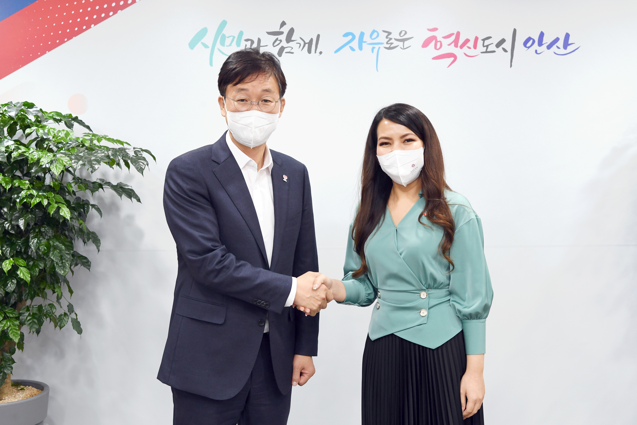 이민근 안산시장, 찌릉 보톰랑세이 주한 캄보디아대사 접견