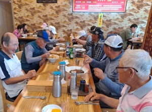 안산시 대부동, 이영화 교동짬뽕에서 어르신을 위한 짬뽕데이 열어