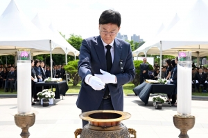 안산시, 제68회 현충일 추념식 거행...독일 아헨특구시 사절단 참배 동참