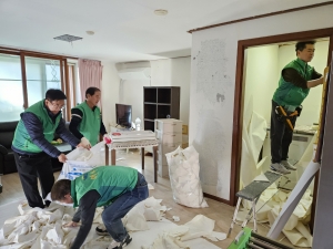 안산시 초지동 새마을지도자협의회, 사랑의 집 고쳐주기 봉사