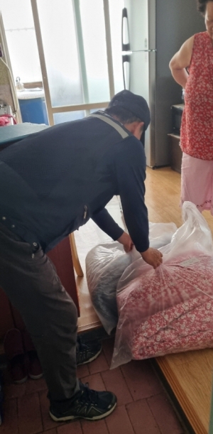 안산시 사동 경기행복마을관리소, 취약계층 1인가구 ‘아이뽀송해’이불빨래 지원