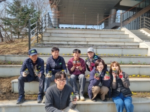 안산시 일동, 봄맞이 봄꽃 식재로 화단 새단장