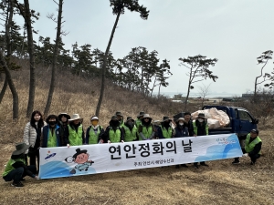 안산시, 육도 해변 정화활동 진행… 해양환경 개선 나서