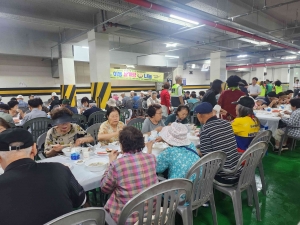 안산시 이동, 어르신에 삼계탕 나눔 행사 개최