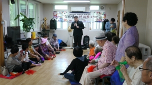 안산시 월피동 주민자치회,‘연예인과 함께하는 경로당 노인 트롯잔치’성료
