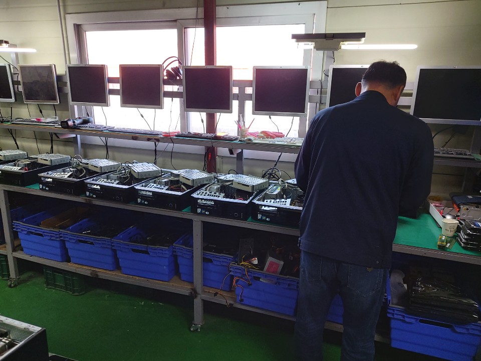 안산시, 사랑의 PC 350대 보급…온라인 수업 지원