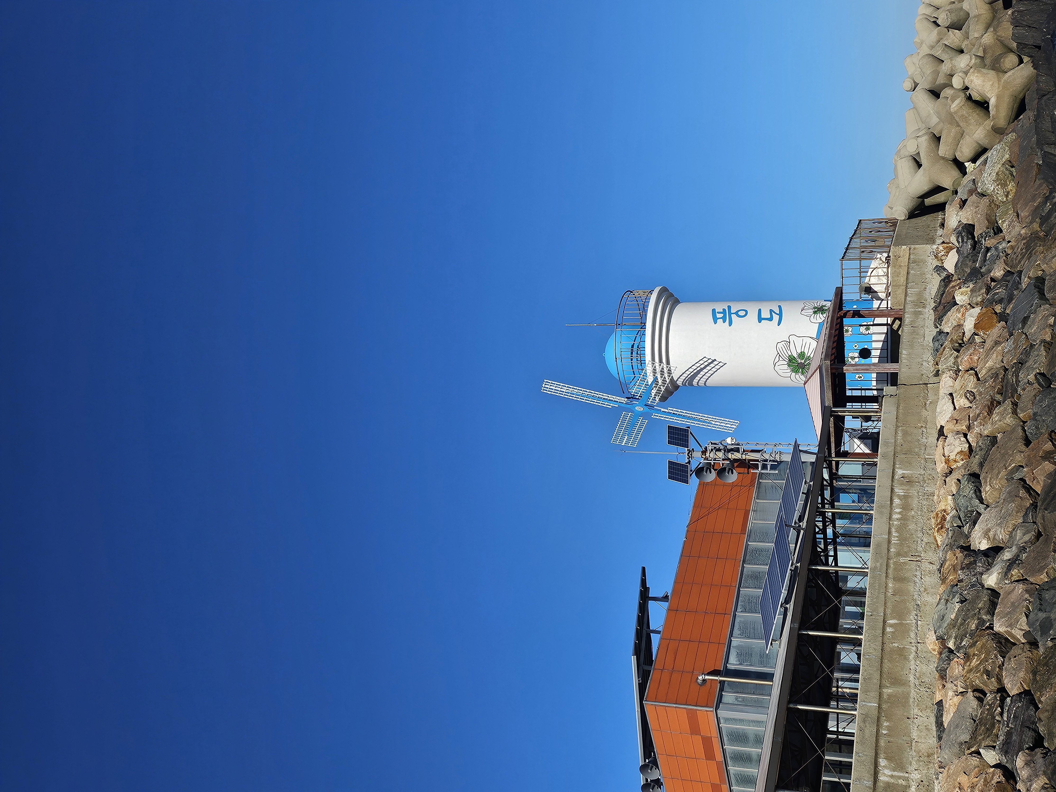 안산시, 풍도 바람꽃, 관광안내소 개소… 섬 관광 인프라 확대 이미지 1