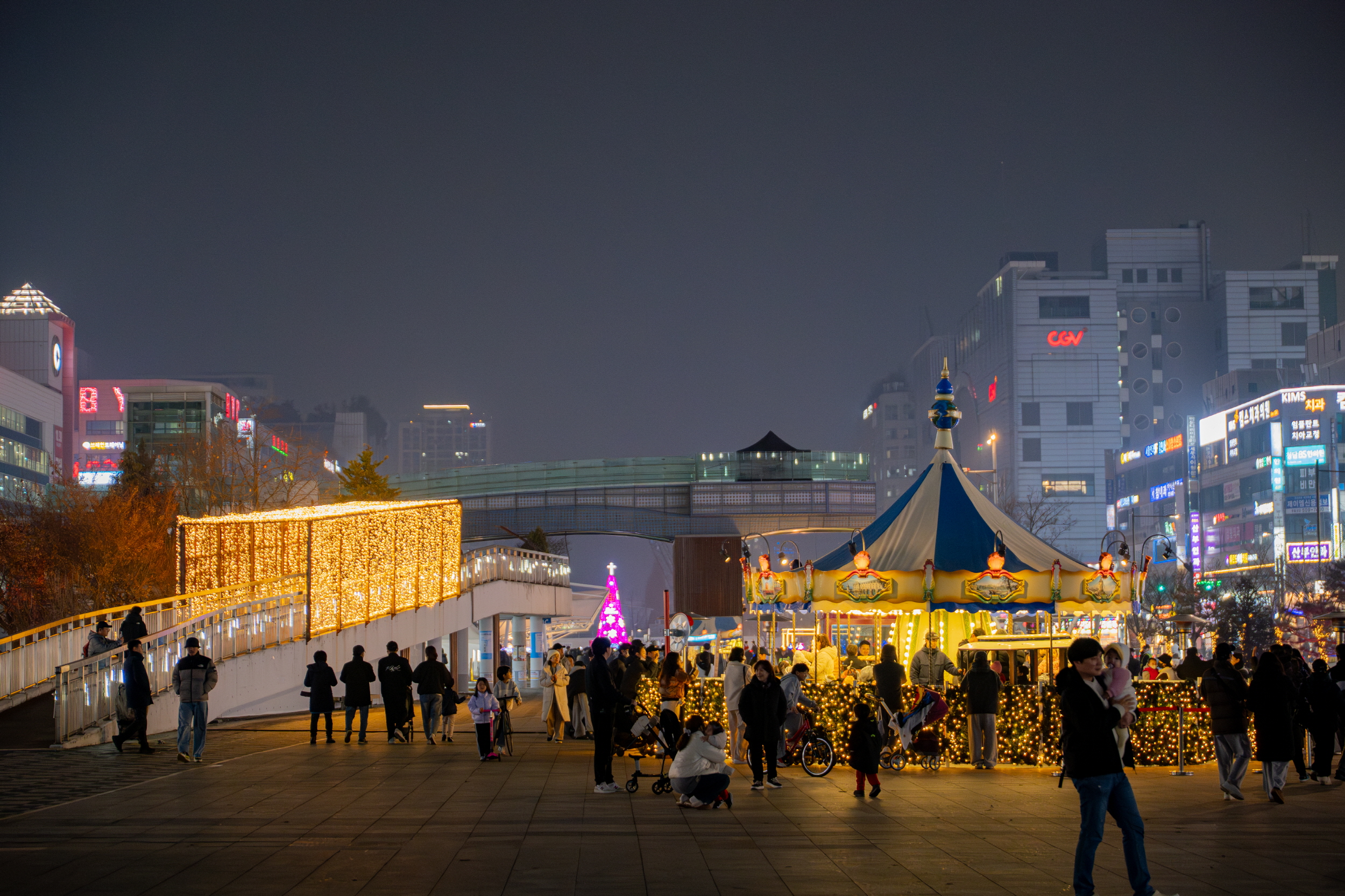 올겨울 빛으로 수놓은 ‘안산 겨울 빛의 나라’ 성황리 폐막 이미지 2