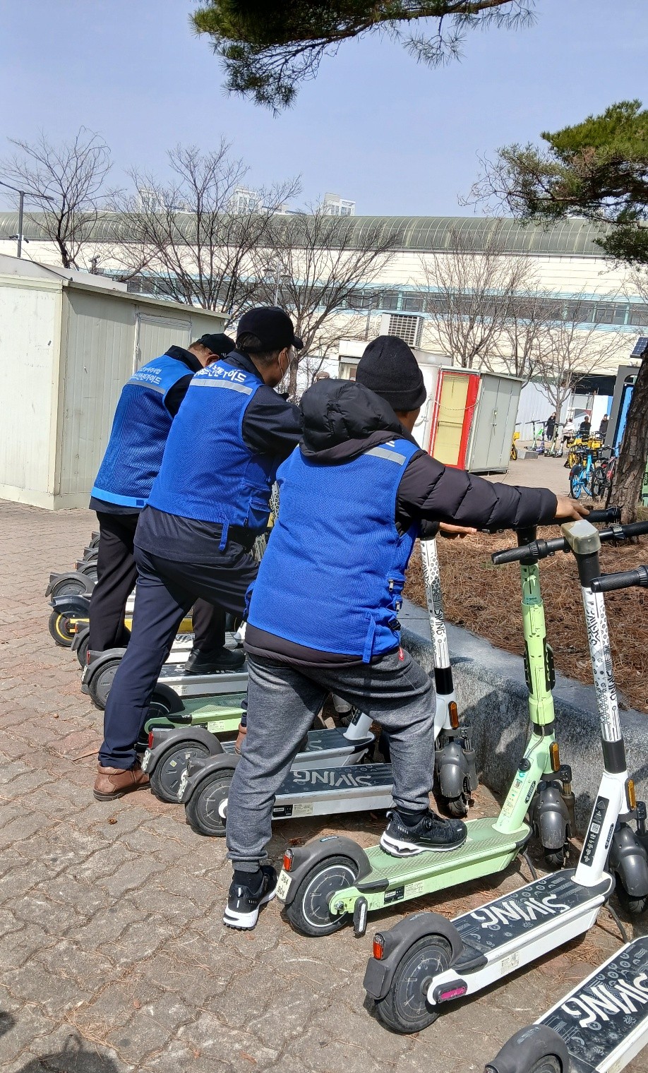 전동킥보드 안전 가이드 운영… 시민 보행 안전 강화책 이미지 1