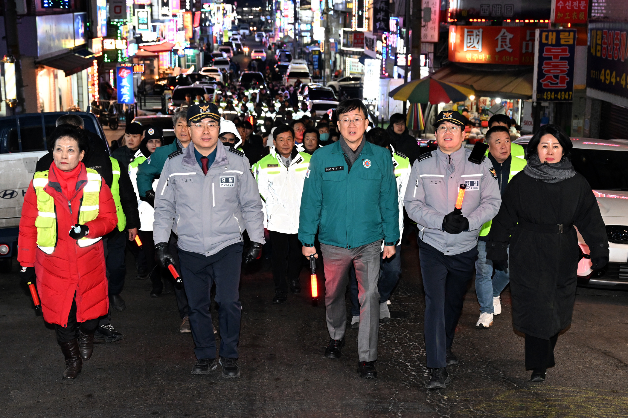 설 명절 대비 민·관·경 합동 순찰… 시민 안전 빈틈없게 이미지 2