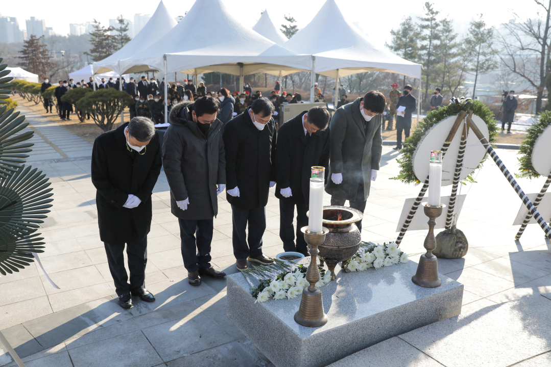 2023년 신년 현충탑 참배 사진