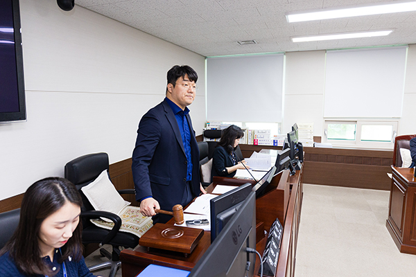 제296회 안산시의회 임시회 폐회중 의회운영위원회 사진