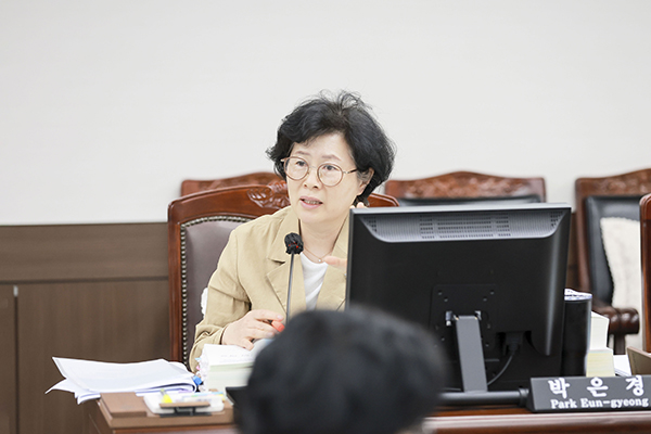 제297회 안산시의회 제1차 정례회 기획행정위원회 행정사무감사 사진