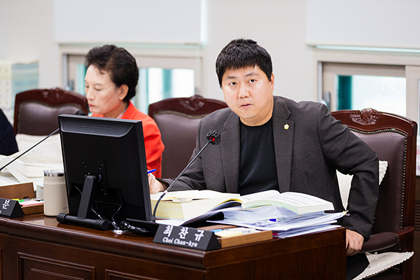 제297회 안산시의회 제1차 정례회 예산결산특별위원회 사진