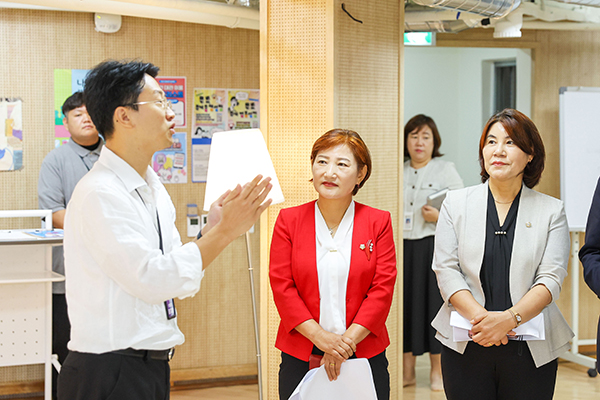 제298회 안산시의회 임시회 기획행정위원회 현장활동 사진