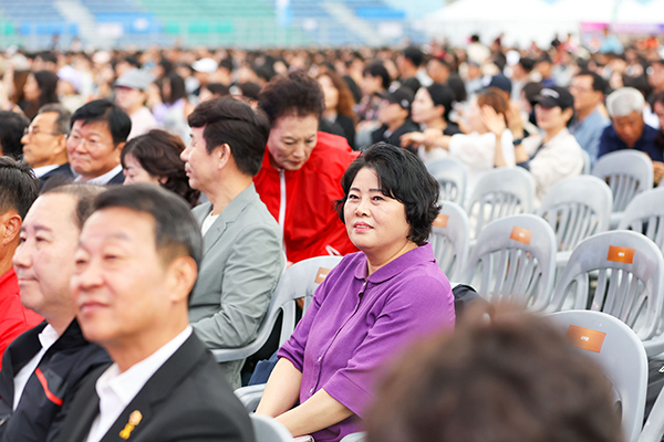 제2회 기업인의 날 기념 슈퍼콘서트 사진