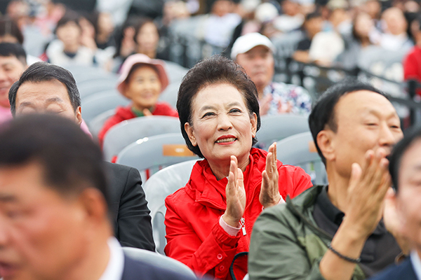 제2회 기업인의 날 기념 슈퍼콘서트 사진