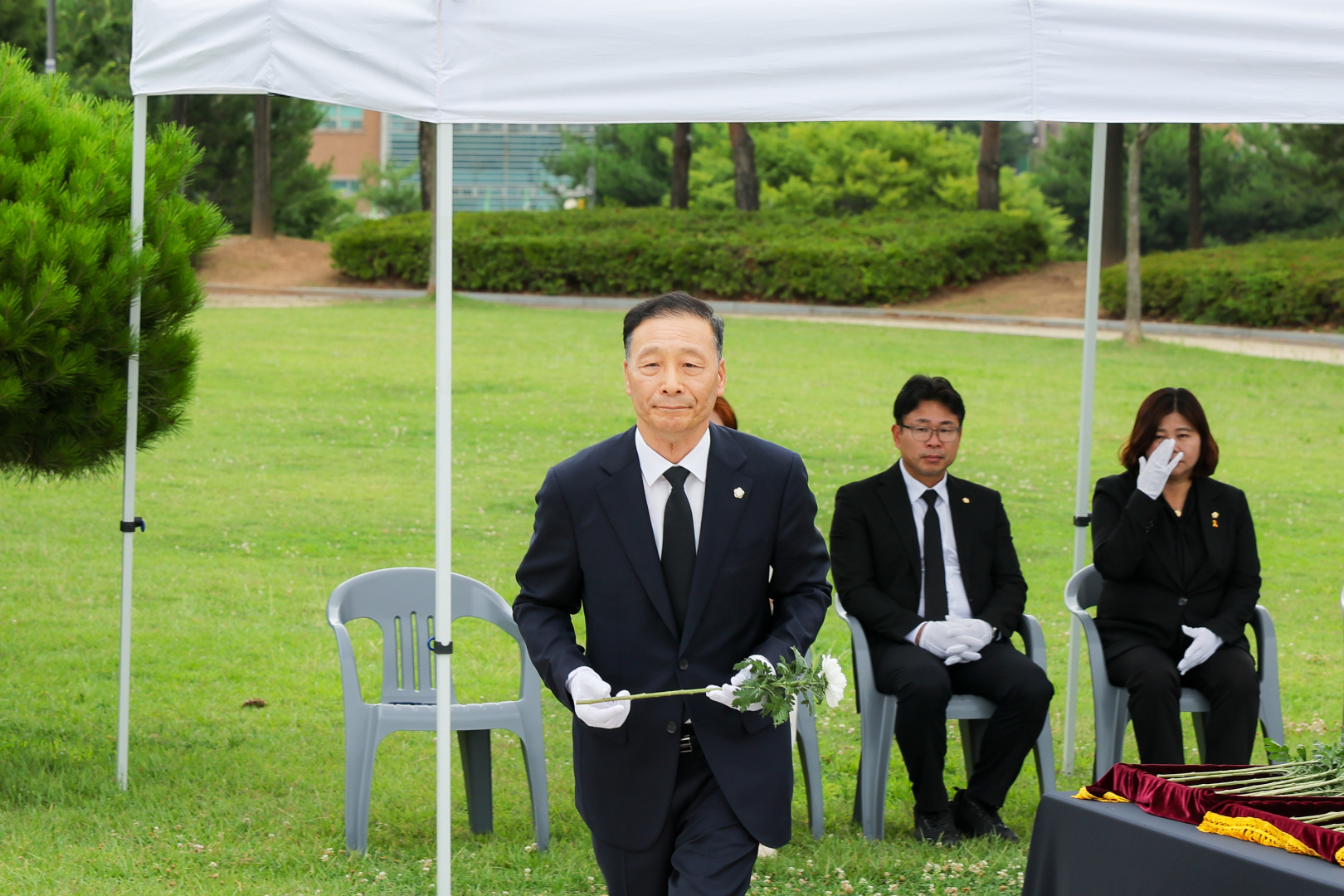제10대 의회 현충탑 참배 사진