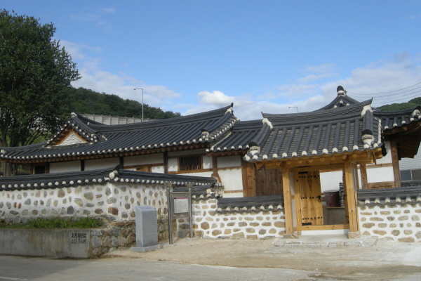 청문당