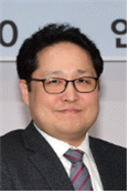위원 권 용 광 사진