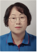 위원 신 계 영 사진
