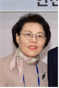 위원 최 춘 자 사진