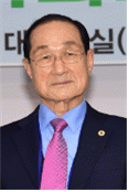 위원 최 태 옥 사진